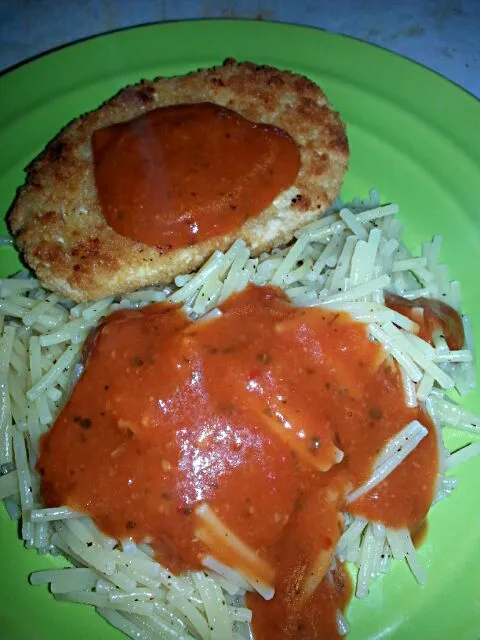 my lunch.  buttered pasta with"chicken"tender.|Polly Gelfusoさん