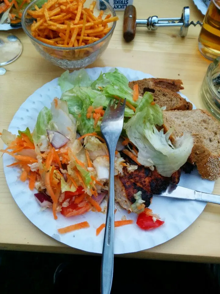 First spring grill party!! Grilled chicken with vegetable salad|LucieFoodさん