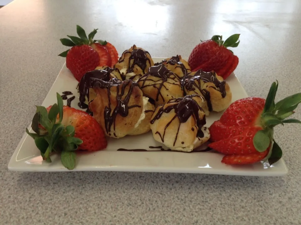 Profiteroles|Katie Walkerさん