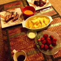 Pork rib and Nachos cheese and Strawberries|Kumieさん