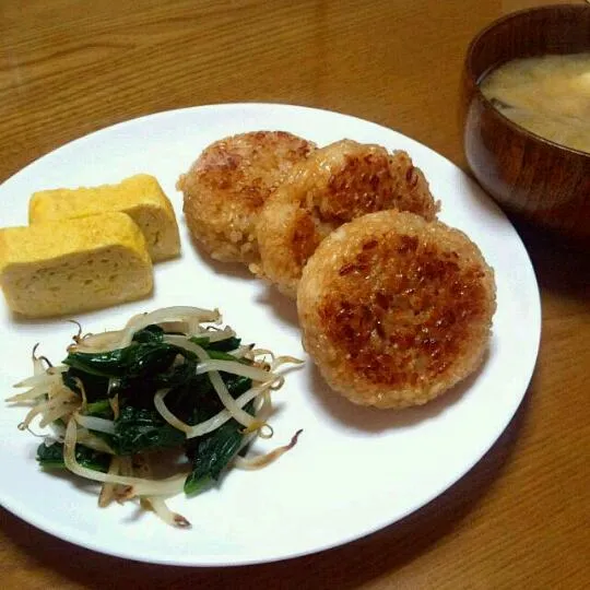 焼おにぎりの朝ご飯|マツさん