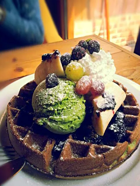 Snapdishの料理写真:그린티 와플 green tea waffle|LNYさん