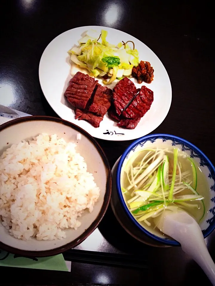 利久の牛タン定食|うるしちかさん