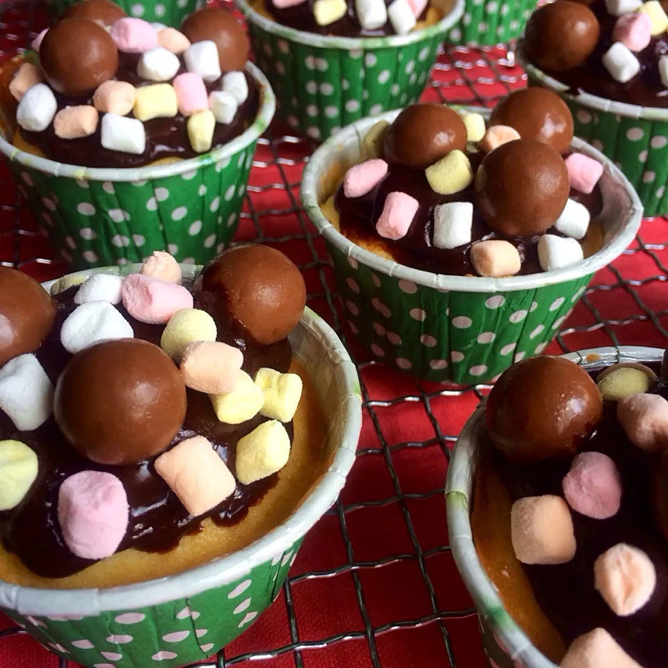 Rocky Road Cupcakes|Trish Wongさん