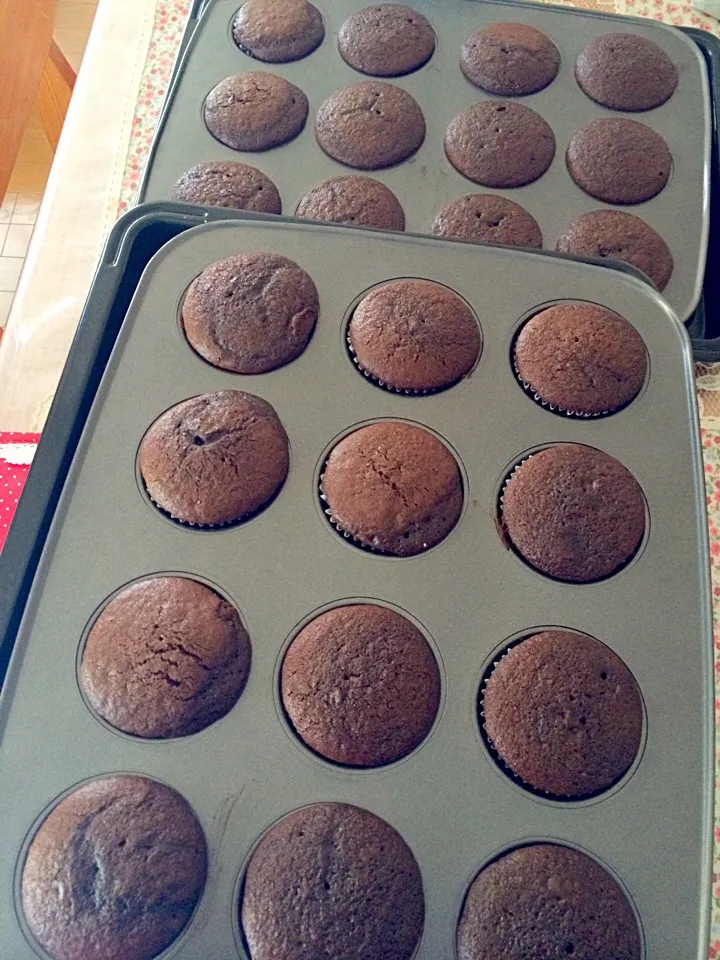 Freshly baked Black Forest Cupcake's|Jean's Kitchenさん