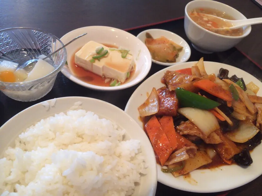 【日替定食】豚肉と厚揚の四川風炒めを頂きました。|momongatomoさん