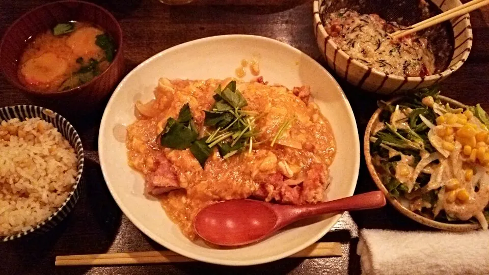 賄い飯♪ 鶏の唐揚げ とろとろ玉子あんかけ|Gauche Suzukiさん