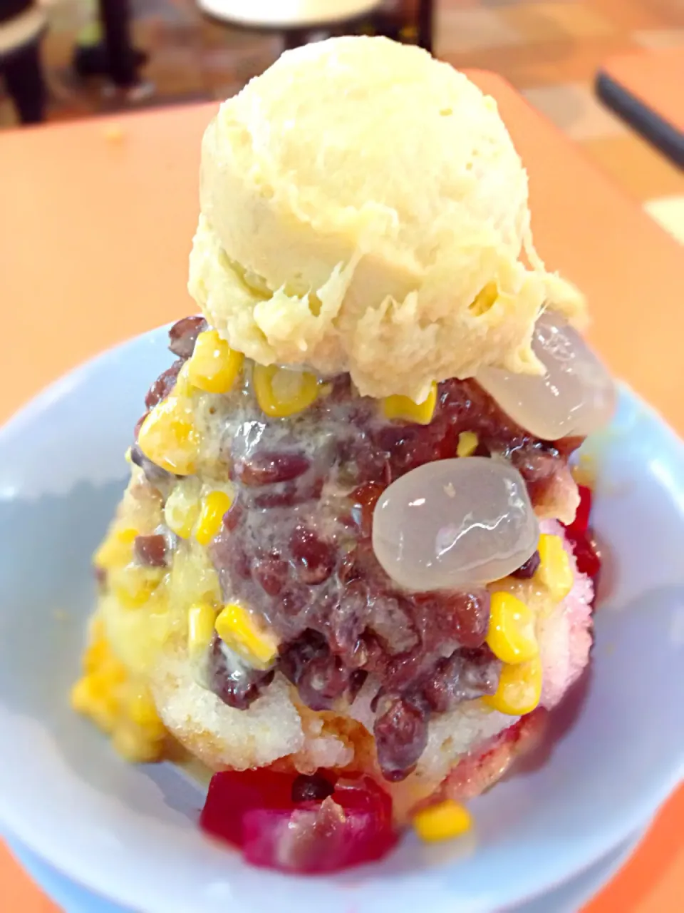 Snapdishの料理写真:Tower of goodness - ice kacang with durian pulp|coxiella24さん