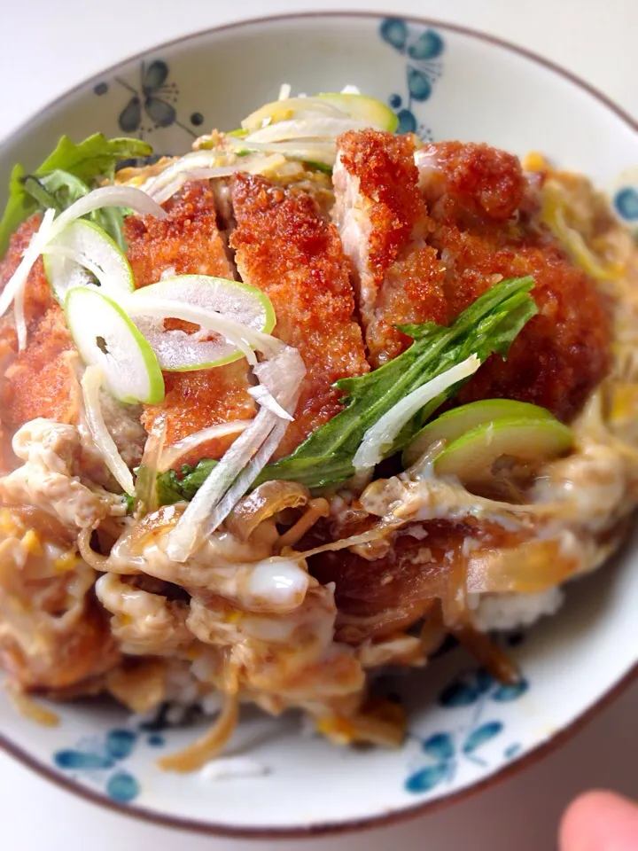 カツと茸の玉子とじ丼|FU-TEN 古原貴大さん