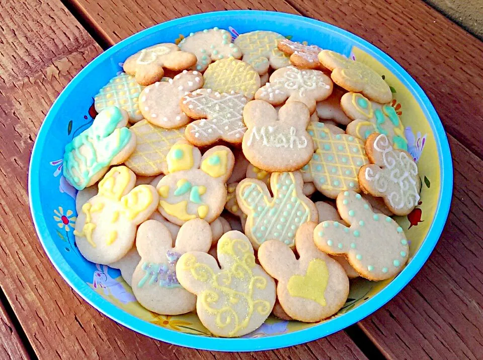 Easter Bunny Cookies w/ Kids|The Reinhartsさん