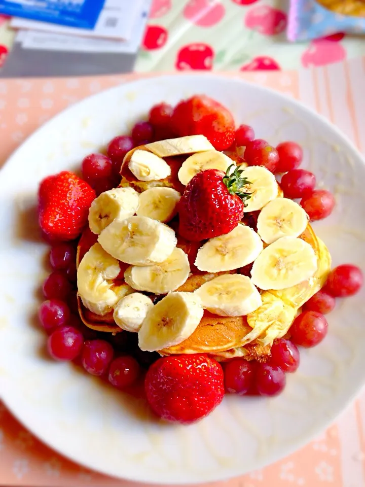 Fruits pancake 😋🍓🍌🍇|SnowWhite👑さん