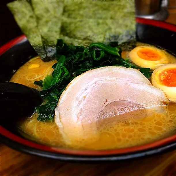 ほうれん草ラーメン+味付け玉子|Yogiさん