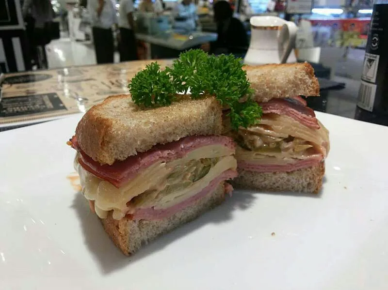 Ruben Sandwich|Alex Smooth @ Gourmet deli (Siam Paragon)さん