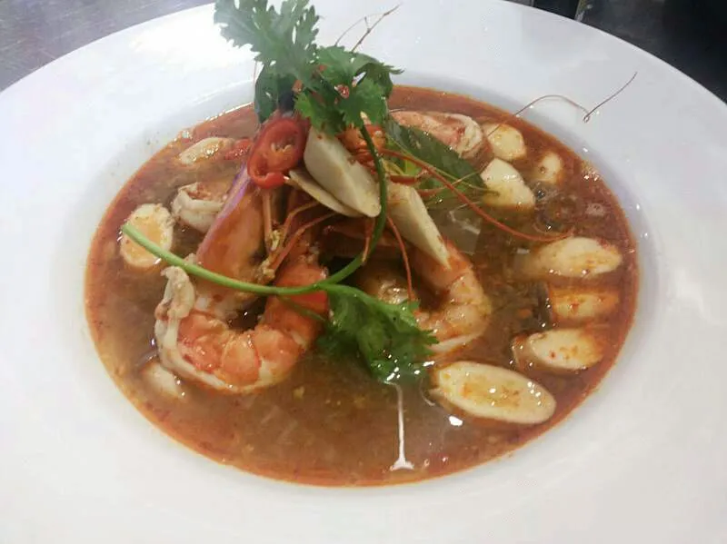 Giant prawn Tom Yum|Alex Smooth @ Gourmet deli (Siam Paragon)さん