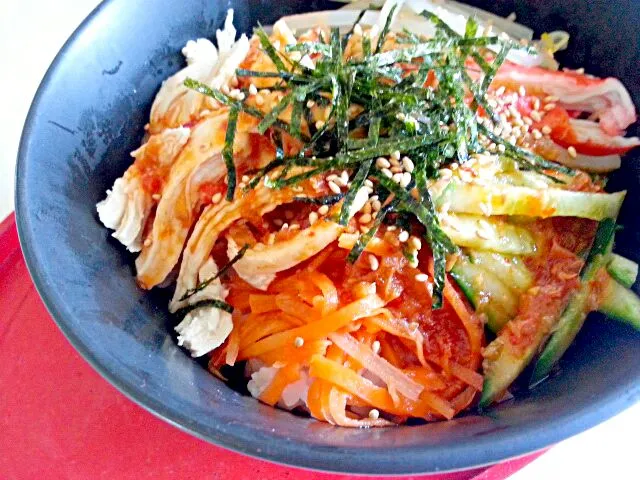 今日のランチ。棒々鶏丼～♪(*・∀・*)ノ|ひろぴょんさん