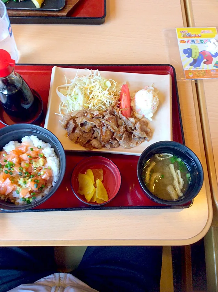 ジョイフル店のサーモン焼肉定食♫|Norio Fukudaさん