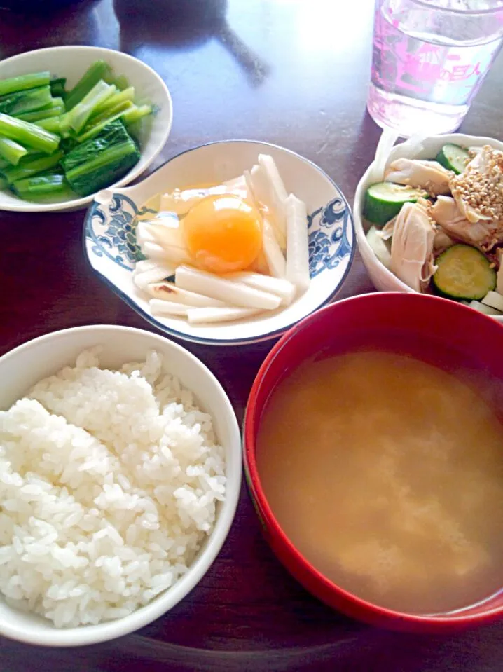 たまごとろろ定食(*^^*)|ニイロハルナさん