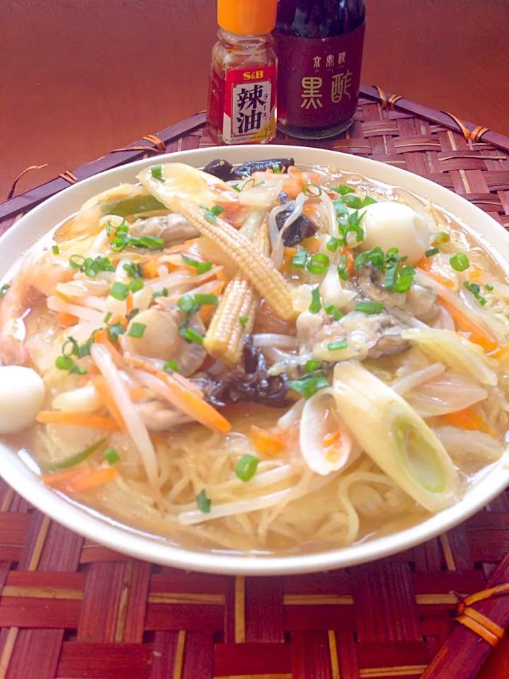 Seafood fried Ramen noodles w/a Sticky Veggie sauce✨海鮮餡掛け焼きﾗｰﾒﾝ|🌈Ami🍻さん