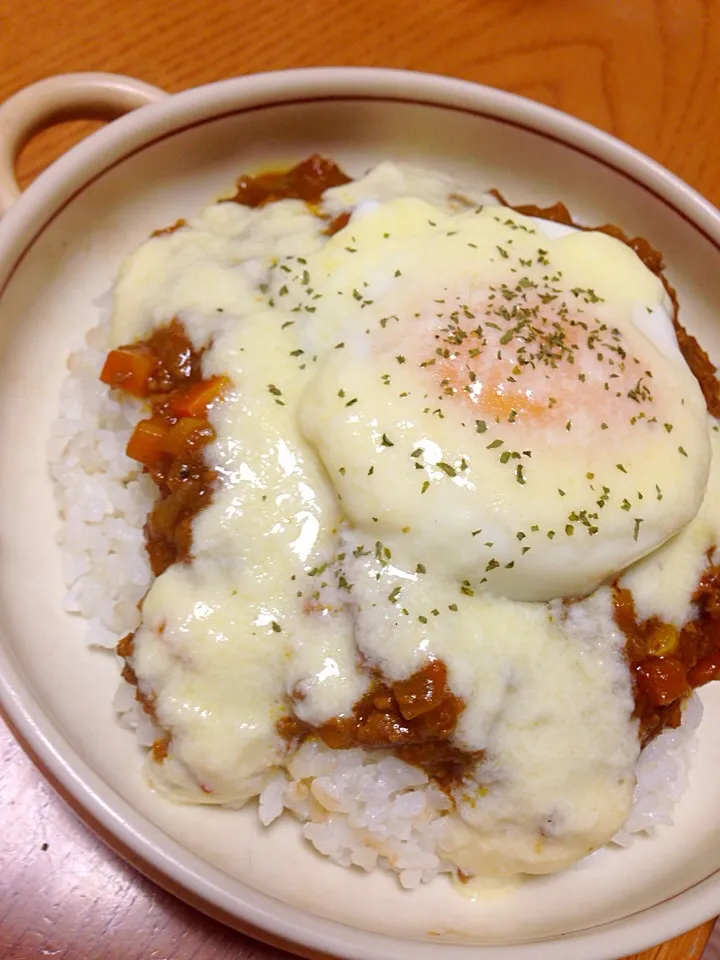 チーズキーマカレー温玉のせ|ゆふぉさん