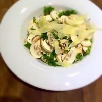 Mushroom, parsley, parmesan salad with lemon dressing|pragyaさん