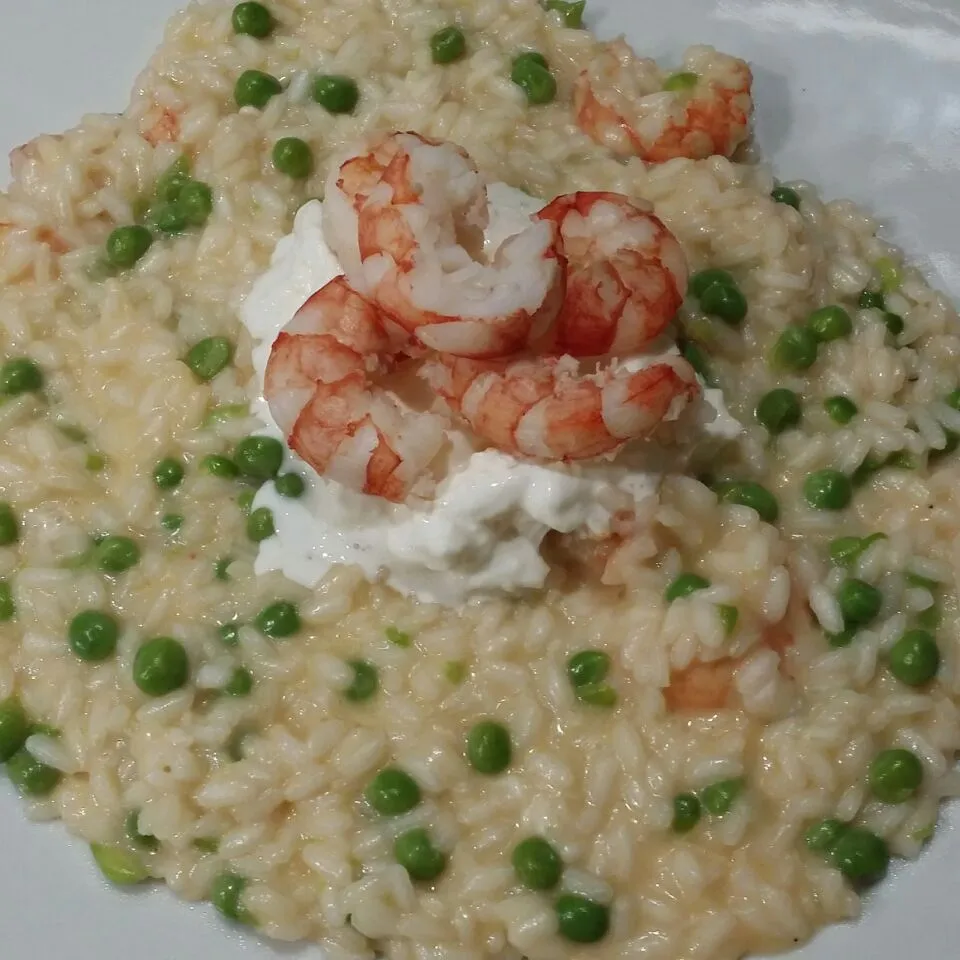 Risotto ai piselli con gamberi e cuore di burrata|Antonio Meggiolaroさん