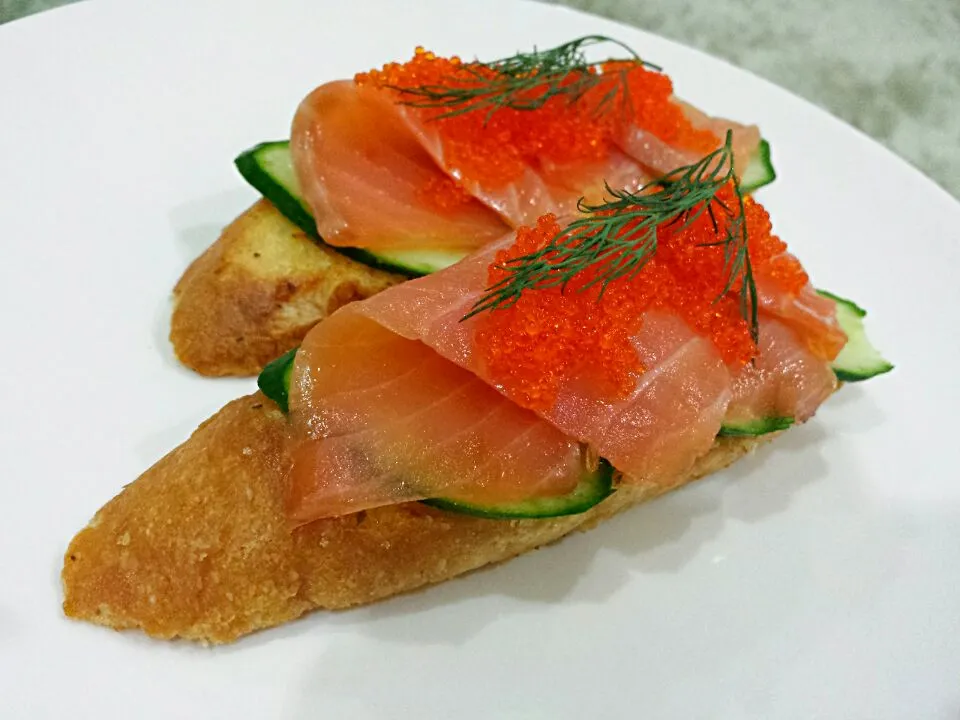 smoked salmon toast|Yvonne C.さん