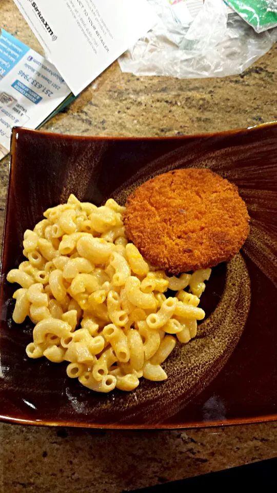 morningstar chikn patty with buffalo mac and cheese (Kraft)|Brianaさん