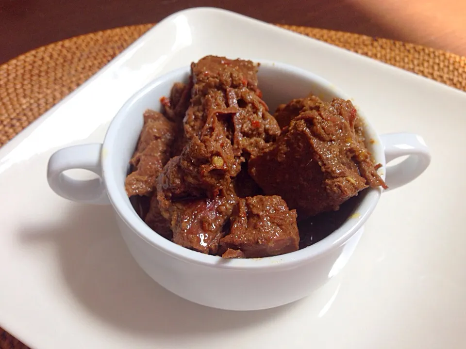 Snapdishの料理写真:Beef rendang|yeni kartikasariさん