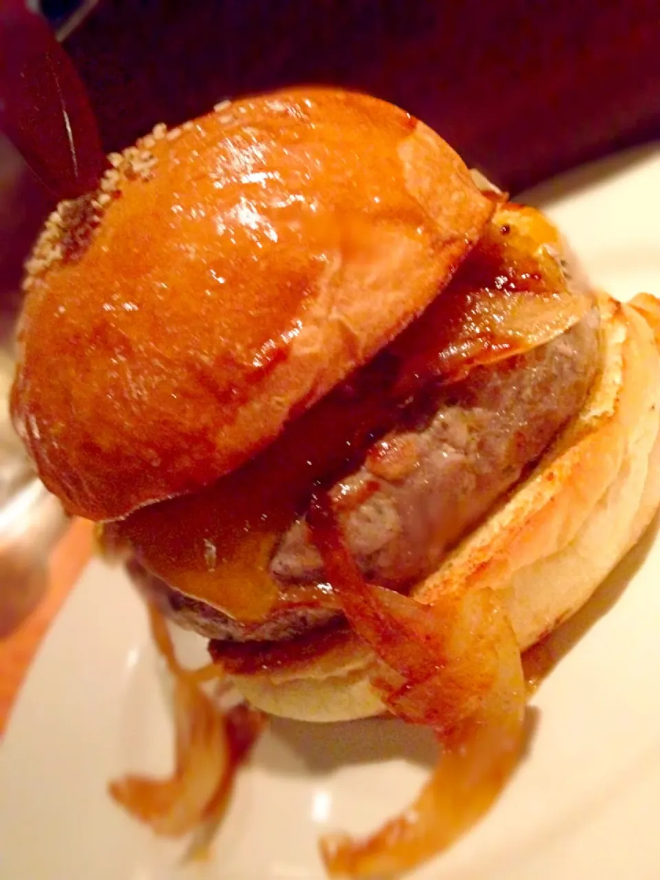 がっつりハンバーガー！食べ応えあるな〜 @西麻布 塩屋|Tomyさん