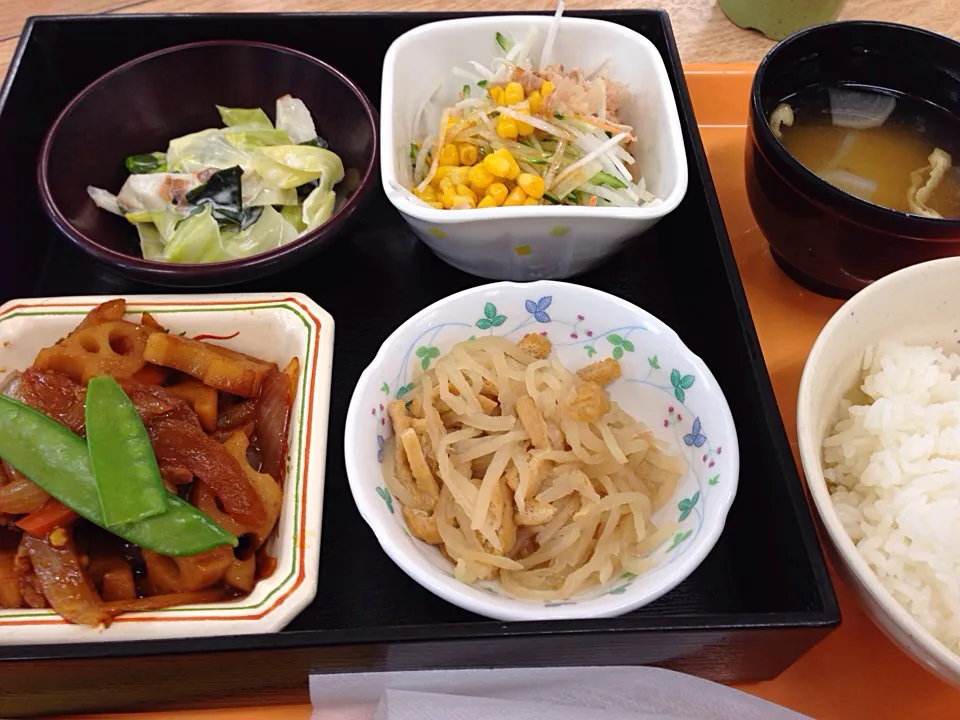 豚肉と蓮根の味噌炒め(^O^)／|すかラインさん