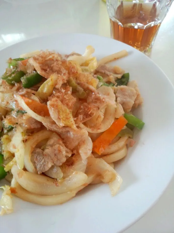 醤油味焼きうどん✾ランチ|ちび太さん