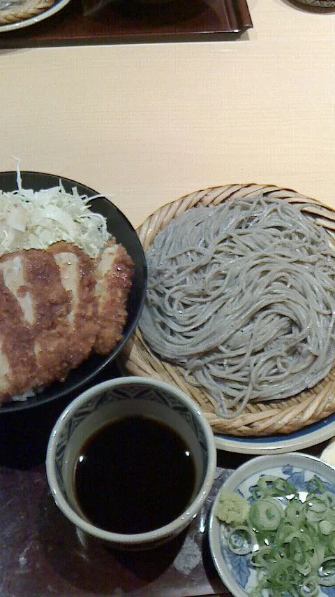 チキンカツ丼蕎麦セット|hisashiさん