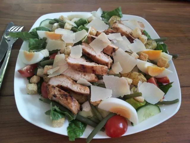 Ceasar salad with grilled chicken|Muurbloempjeさん