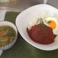 Snapdishの料理写真:豆腐ハンバーグロコモコ＆スープ|あやさん