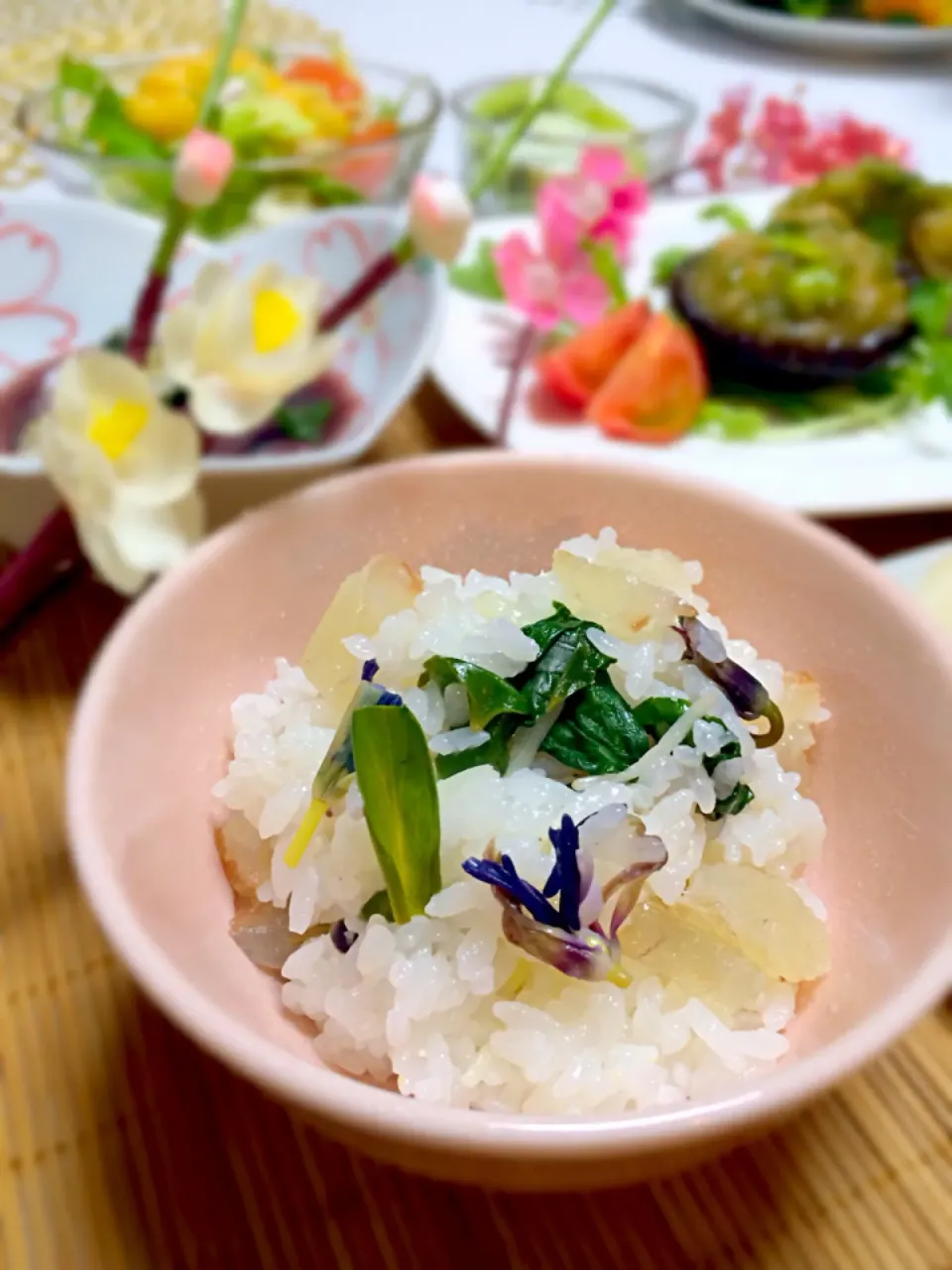 カタクリの花と桜鯛の昆布じめご飯|Takako Kishimotoさん