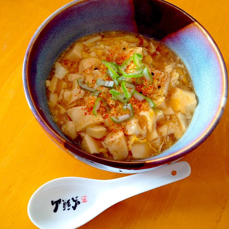 Snapdishの料理写真:豆腐のとろふわ玉子あんかけ丼|カウンター嬢さん