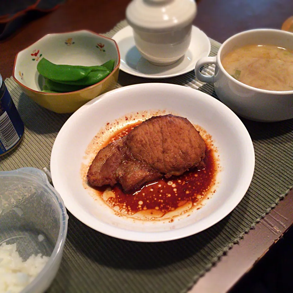 豚肉味噌漬け スナップエンドウ 茶碗蒸し 味噌汁|さるさん