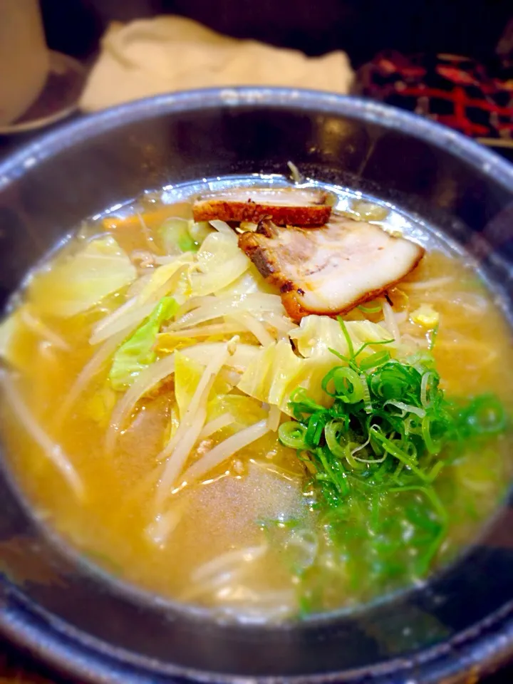 西山製麺の味噌ラーメン。|えすとさん