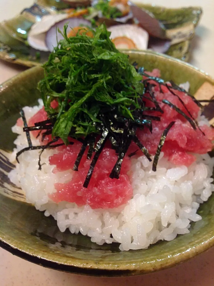 鮪丼とベビーホタテの酒蒸し|izunさん