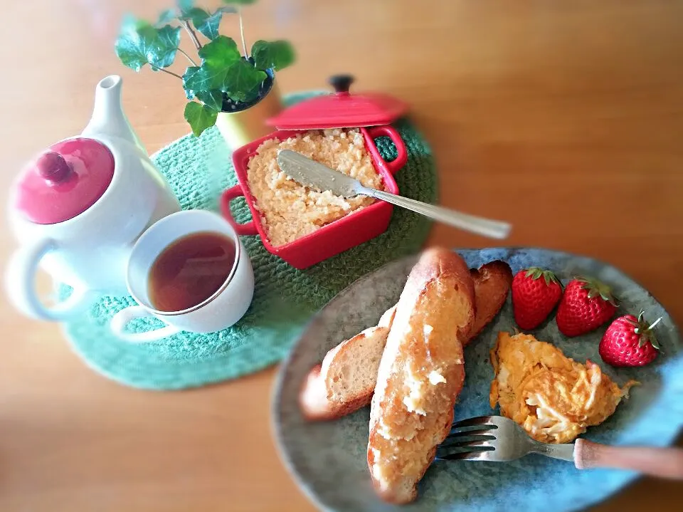 リンゴの旬終わる前に♪♪
zcさんのりんごバターを作りました。|みき🍴さん