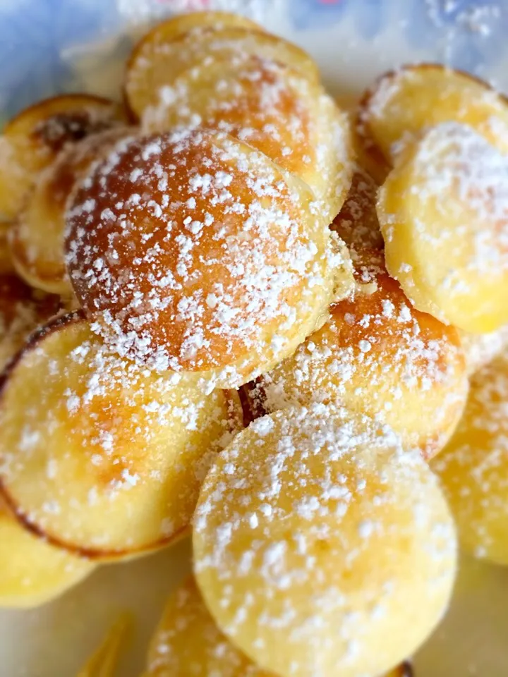 Dutch Poffertjes (mini pancakes)|maricarさん