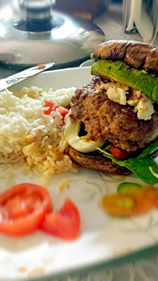 paleo, portobello caps burger with goat cheese|dayanaさん