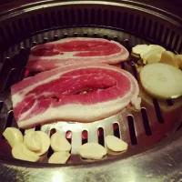 Snapdishの料理写真:五花肉|Derbie Wongさん