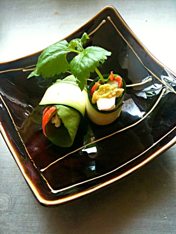 zucchini cream chesse& smoked salmon roll|zer0さん