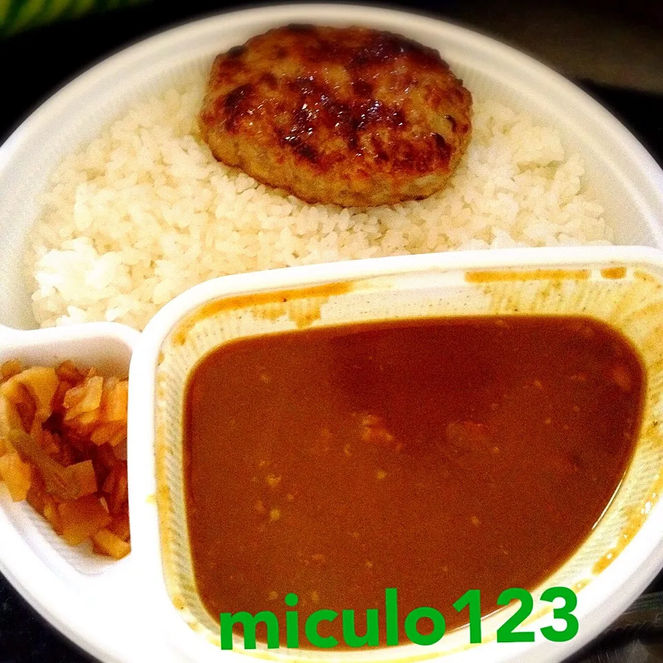 チーズインハンバーグカレー|いつみさん