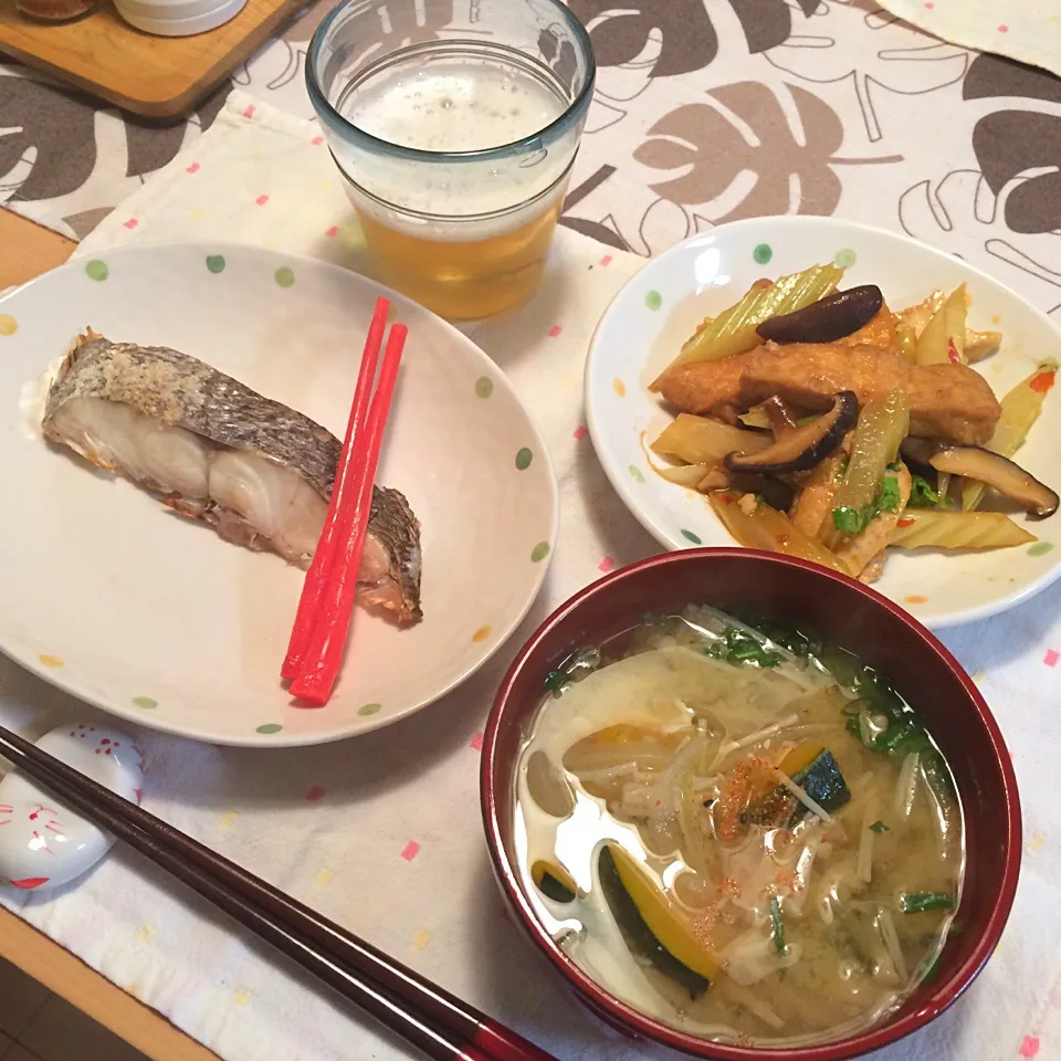 Snapdishの料理写真:昨日は地味晩ご飯だぁ…|こずこずさん