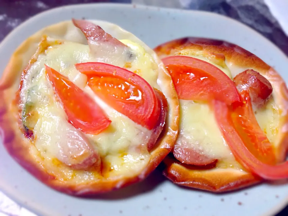 餃子の皮で簡単ピザ|ちびさん