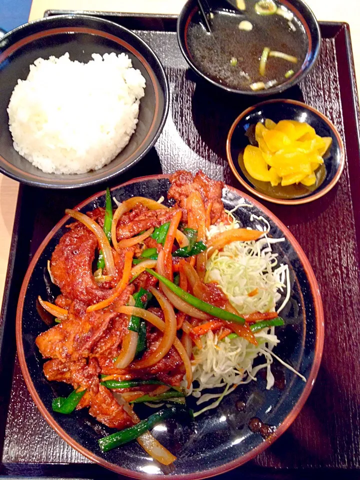 レバー辛味噌炒め定食|yさん