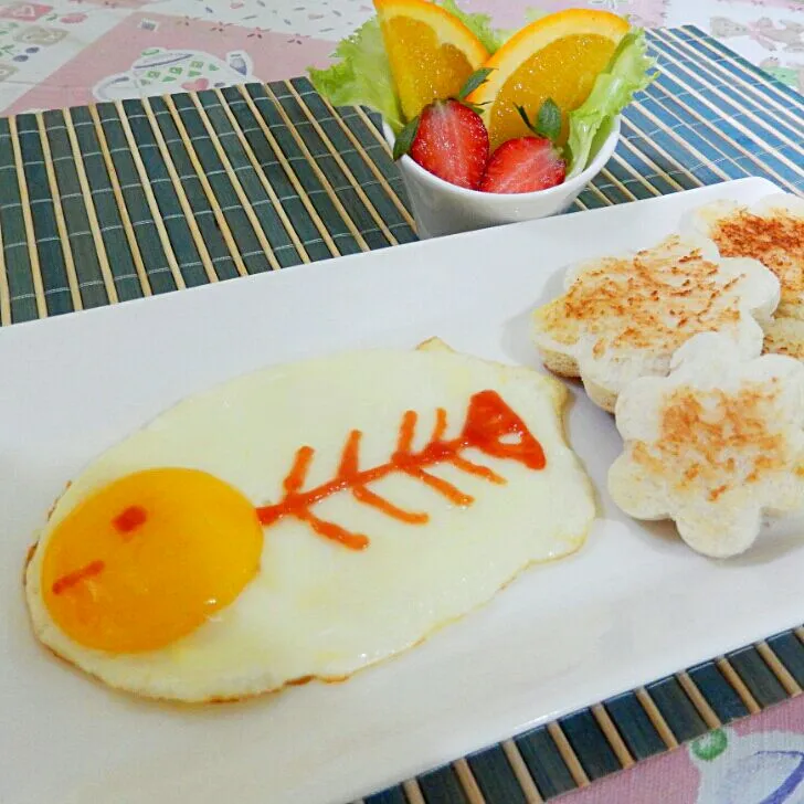 Snapdishの料理写真:Simple Breakfast. . (^^,)|Youly Changさん