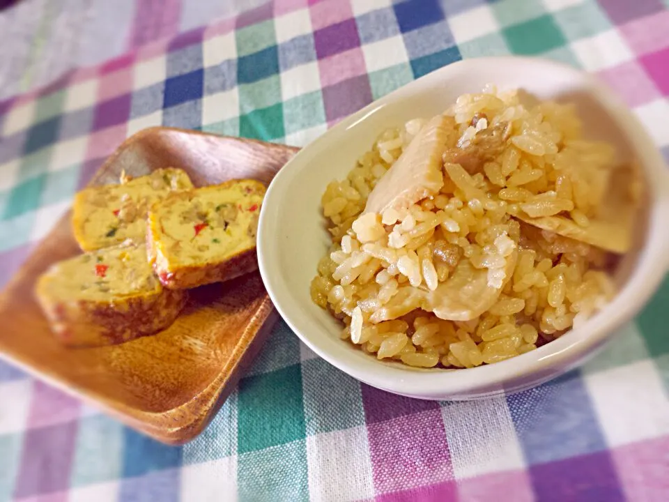 タケノコご飯とカラフルあんかけ入りの玉子焼き♪|Hitomiさん